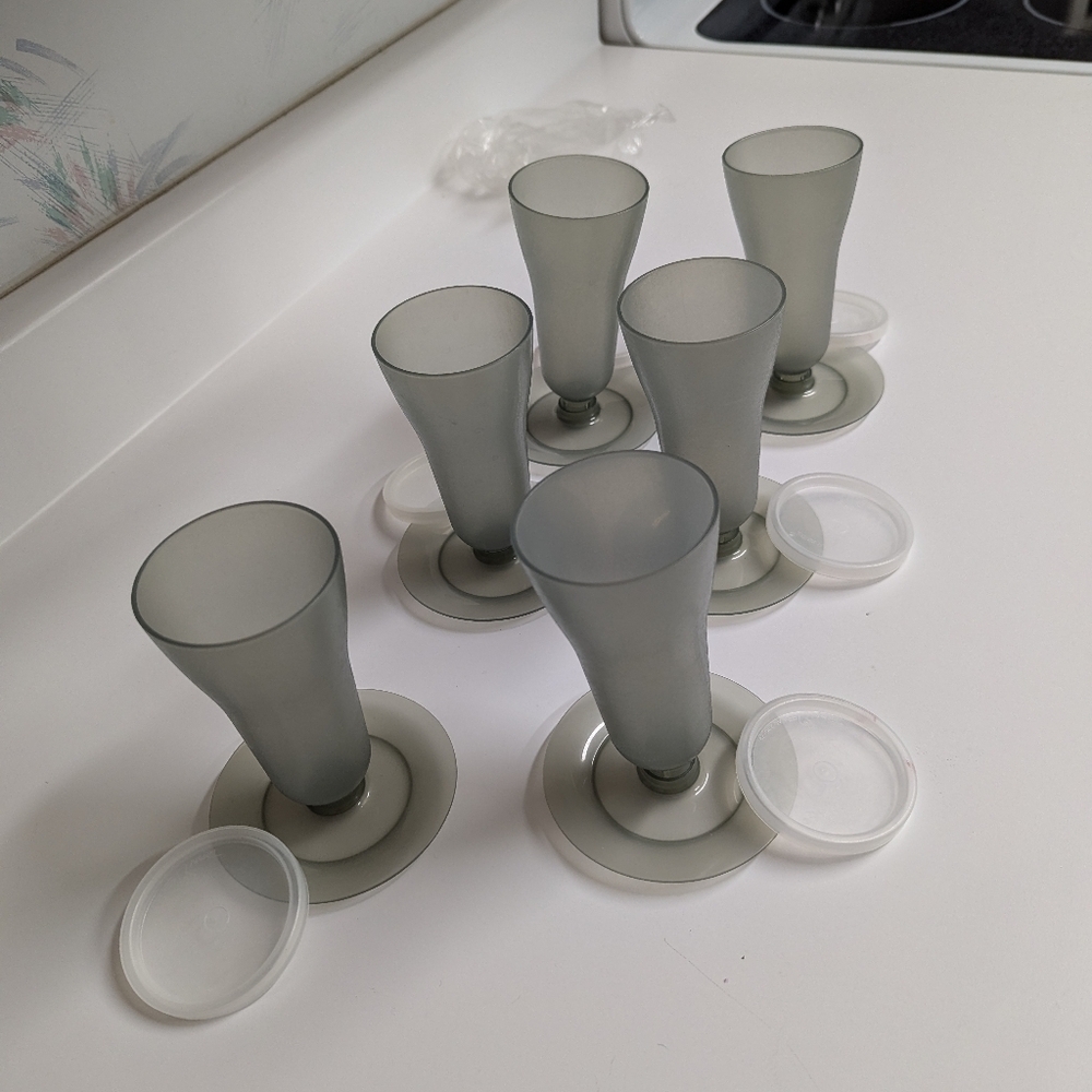 VINTAGE TUPPERWARE #754 GREY/SMOKE PARFAIT DESSERT Serving Dishes - Set of 6.